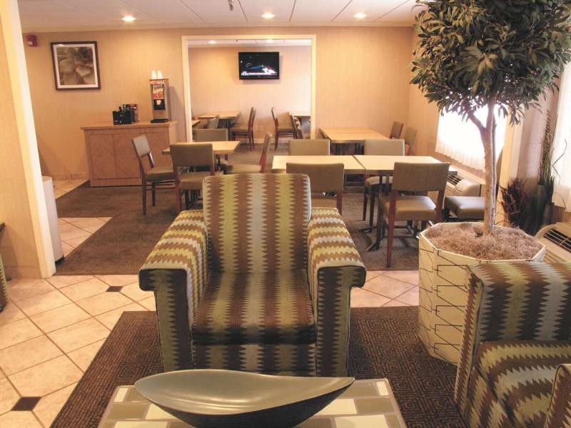 Hotel La Quinta By Wyndham Tampa Brandon West Heartland Zewnętrze zdjęcie