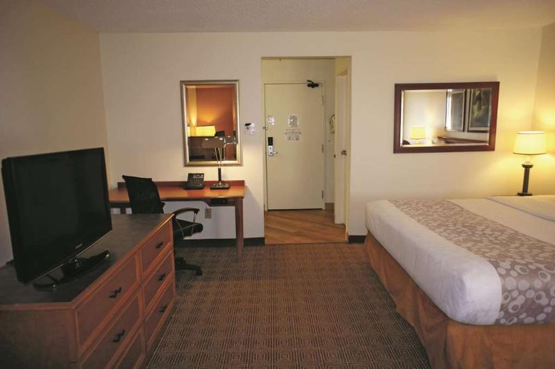 Hotel La Quinta By Wyndham Tampa Brandon West Heartland Zewnętrze zdjęcie
